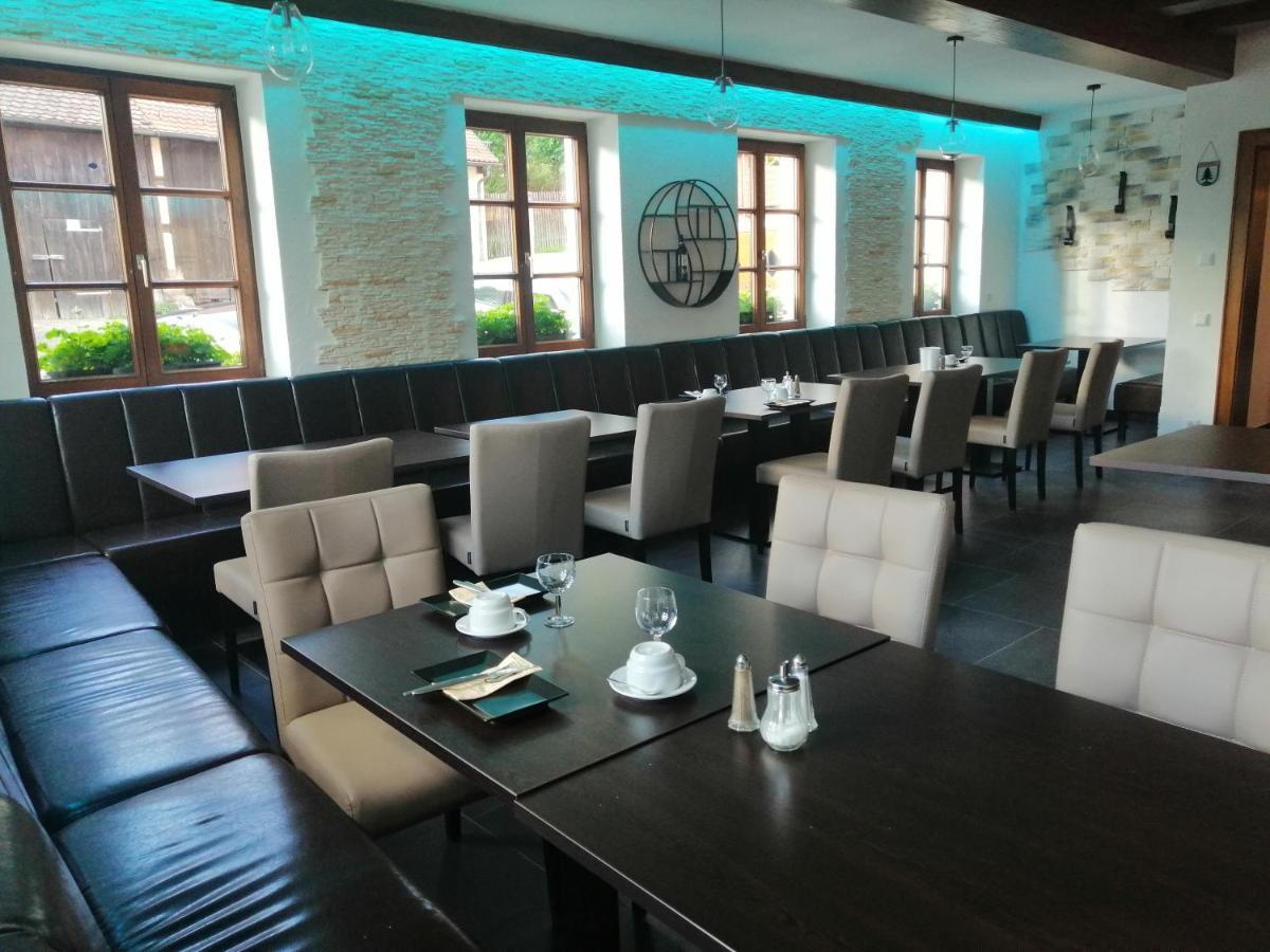 Hotel Wilder Mann Feuchtwangen Kültér fotó