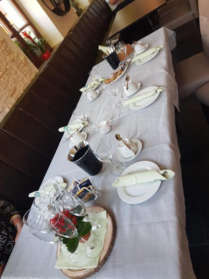 Hotel Wilder Mann Feuchtwangen Kültér fotó