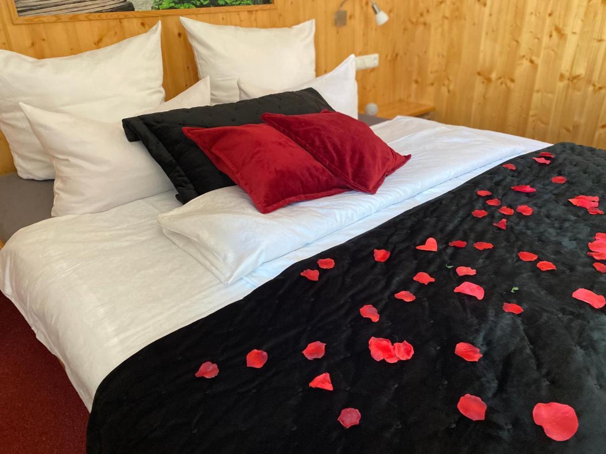 Hotel Wilder Mann Feuchtwangen Kültér fotó