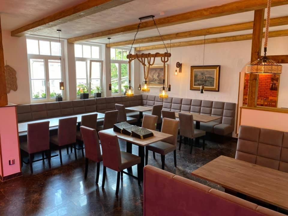 Hotel Wilder Mann Feuchtwangen Kültér fotó